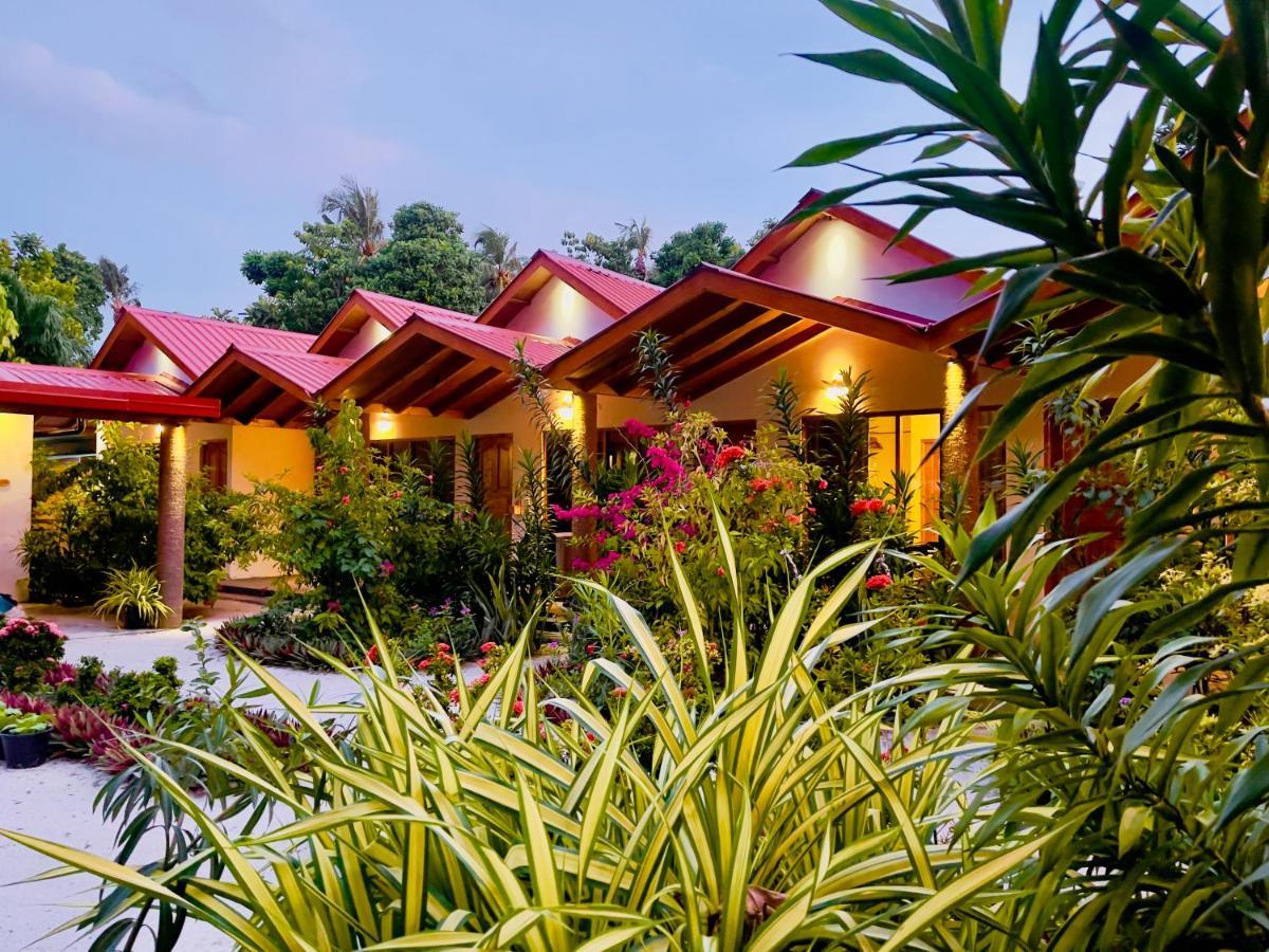 Thoddoo Beach Holiday Exterior photo